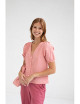 Camisa rosa manga corta escote pico cuadro
